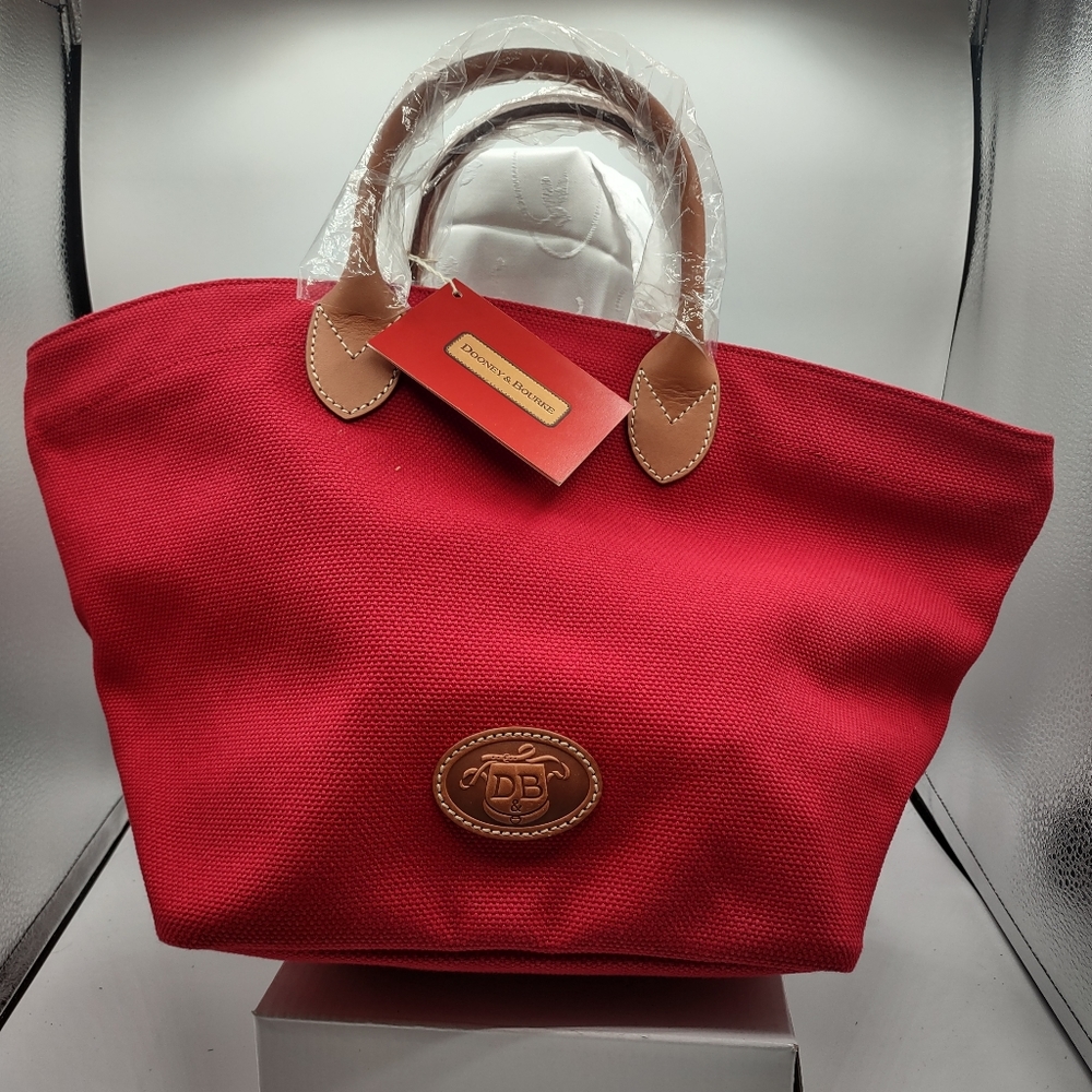 Women's Dooney and Bourke Satchel/Tote Never Used  c3